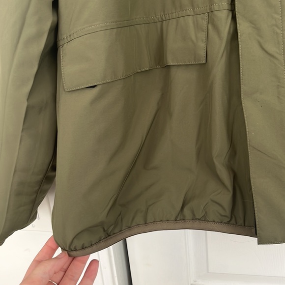Reversible Sherpa Nike Club Jacket and Green Windbreaker/Raincoat - Picture 15 of 15